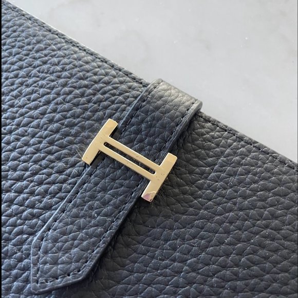 brand new, high quality leather wallet, black, hardware gold - Picture 2 of 8